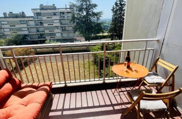 Studio Avec Piscine et Tennis vue sur Lyon