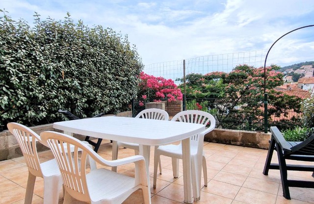 Studio cabine à Banyuls-sur-Mer, terrasse, parking privé, proche centre-ville et plage - FR-1-309-277