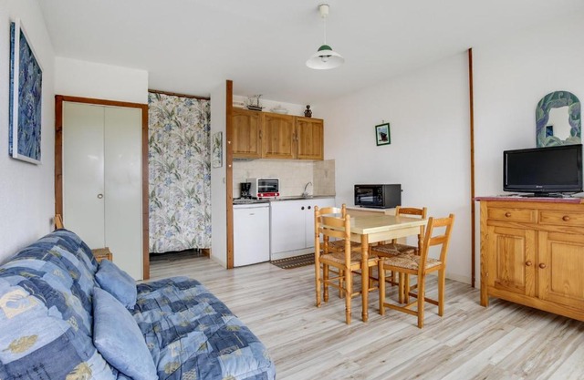 Studio Cabine à Biscarrosse-Plage, Proche Plages et Commerces, Balcon exposé Sud - FR-1-521-41