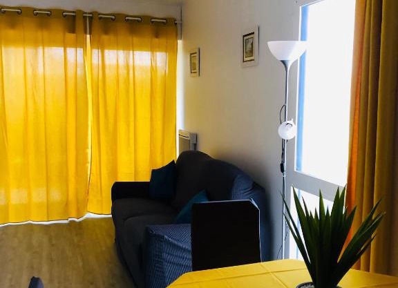 Studio-cabine, au calme, à 5 min à pied du centre ville et de la plage