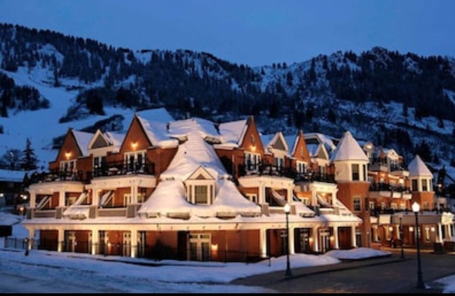 Studio Condo in the Heart of Aspen