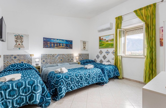 Studio 'Corsari Home Palermo' with Balcony, Wi-Fi and Air Conditioning