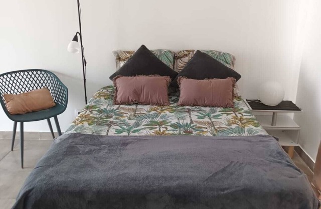 Studio-Loft cosy avec terrasse & Wi-Fi – proche Cévennes