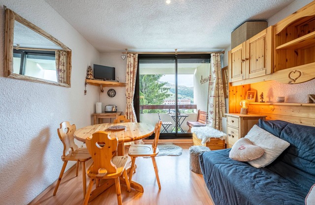 Studio for 4 people, Saint-François Longchamp 1650 – at the foot of the slopes, resort center.