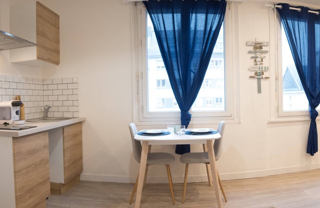 STUDIO "L'OCEANE" HYPERCENTRE WITH PARKING