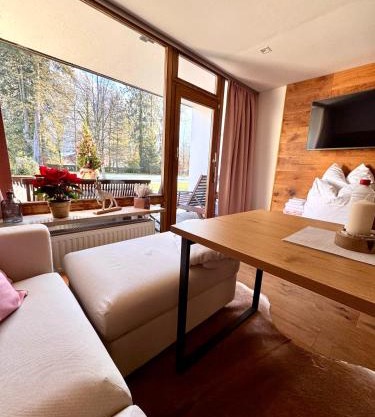 Studio Lofer mit Garten und Schwimmbad