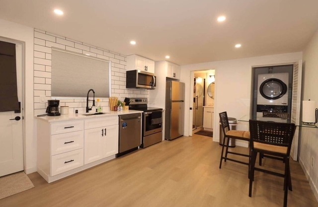 Studio | Near Downtown + Airport Train + Stadium