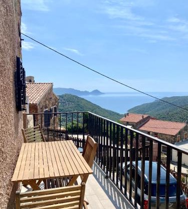 STUDIO TERRASSE VUE MER Clim Wifi Parking
