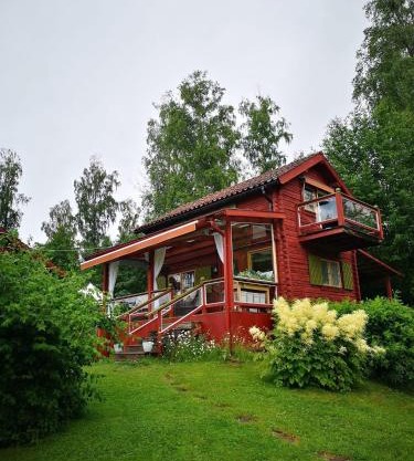 Stuga i Rättvik med sjöutsikt