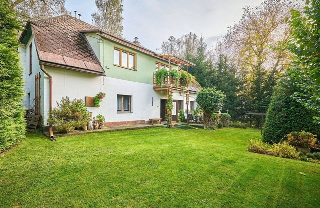 Stunning private villa for 12 guests with WIFI, private pool, TV, terrace and parking