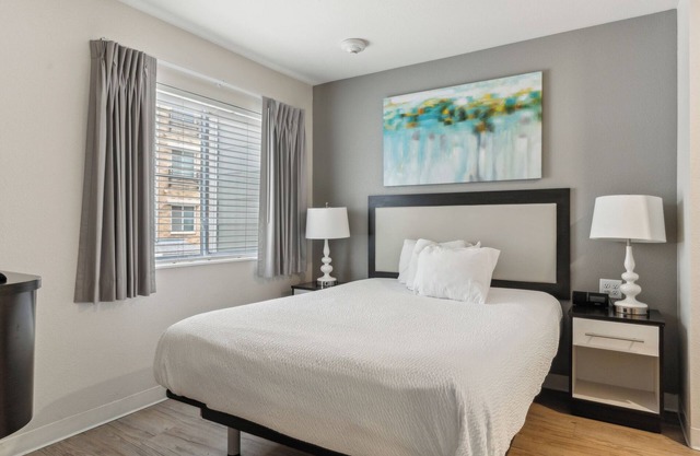 Stunning 1Bd/1Bth I Properties by Preston