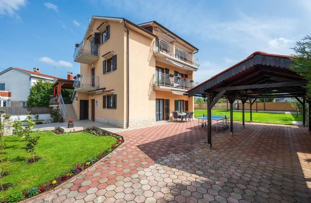 Stunning apartment in Fazana with WiFi