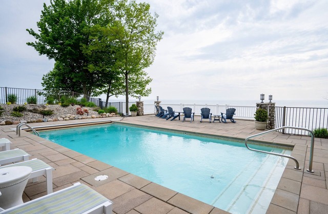 Stunning Lake Michigan Home w Pool