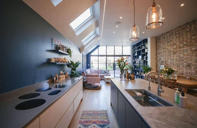 Stunning Modern 5-Bed House in Central London