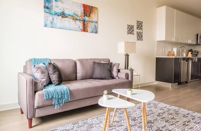 Stunning Nulu 1BR CozySuites 01