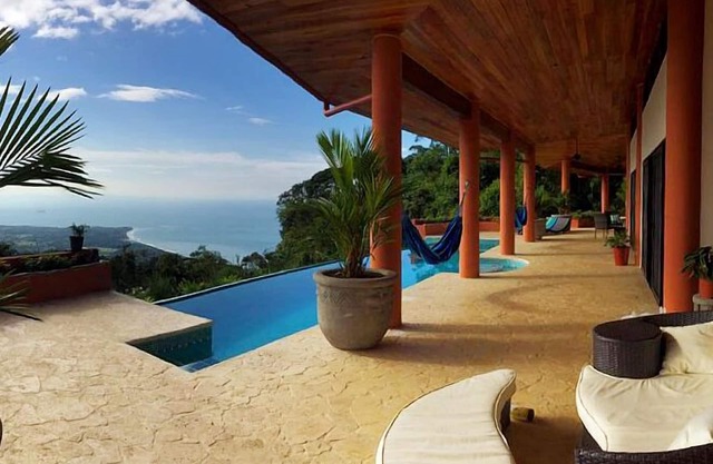 Stunning Ocean View-Rainforest Villa. Concierge, Breakfast/Housekeeping M-F.