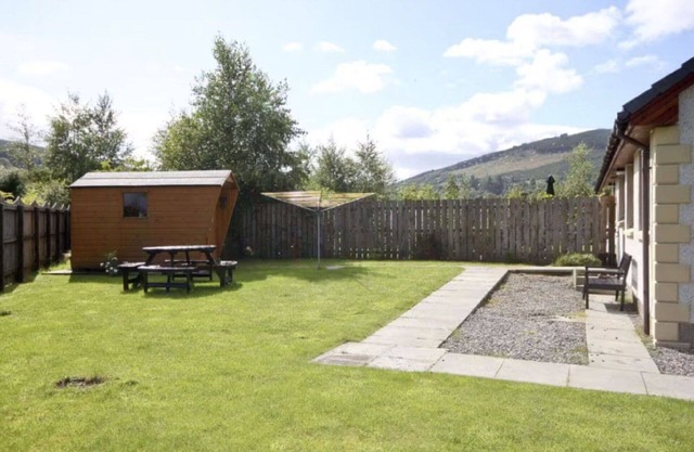 Stunning private villa for 6 guests with WIFI, TV and patio