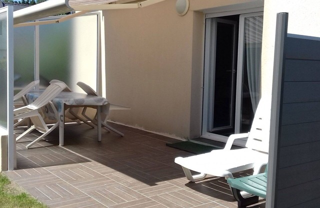 Stunning private villa for 8 guests with WIFI, TV, terrace and pets allowed