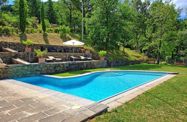 Stunning private villa with private pool, WIFI, TV, patio, pets allowed and panoramic view