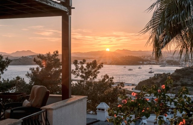 Stunning Sea View Villa 3 min to Beach in Bodrum
