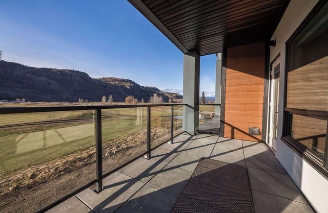 Stunning View, 2 beds 1.5 bath @ Dunes Golf Course