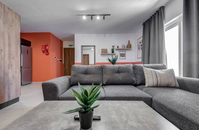 Stylish 2BR Apt close to Pieta Marina & Valletta
