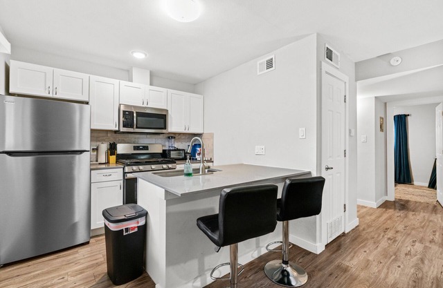 Stylish 2BR in Highland Austin TX 0322