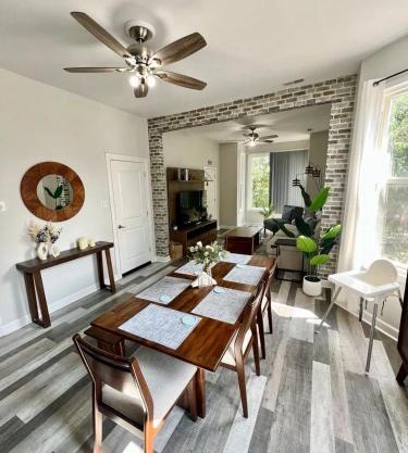 Stylish 3Bedroom Aparment w Games & Free Parking