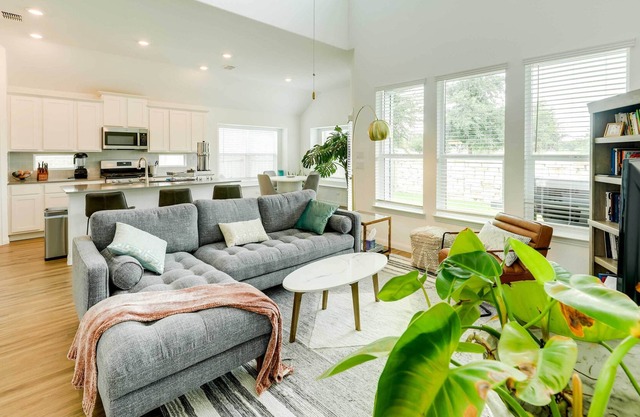 Stylish Austin Home w/ Yard: 13 Mi to Downtown!