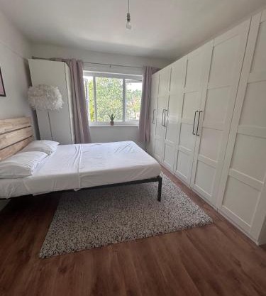 Stylish BR3 Flat Direct train to LDN Bridge and Waterloo and Charing X