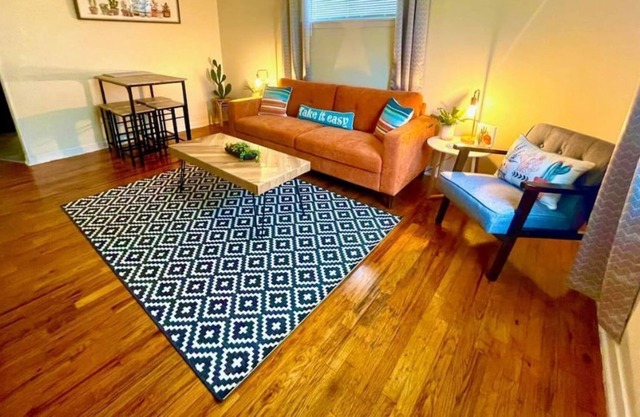Stylish Cottage 220 - Free Parking - Self Check-in