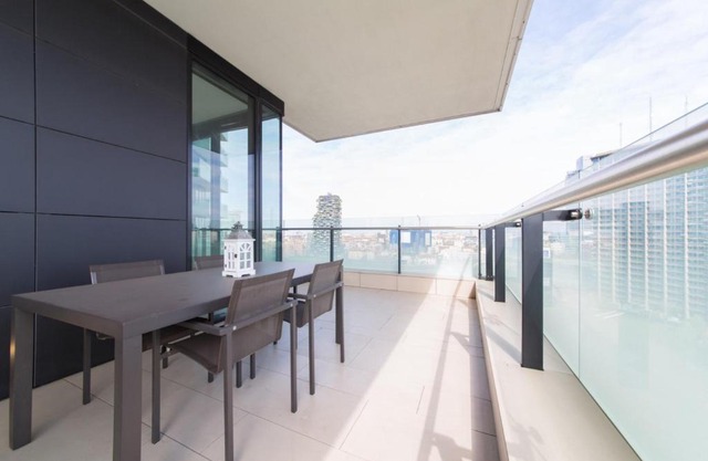 Stylish elegant Suite in Torre Solaria with exclusive Milan's view