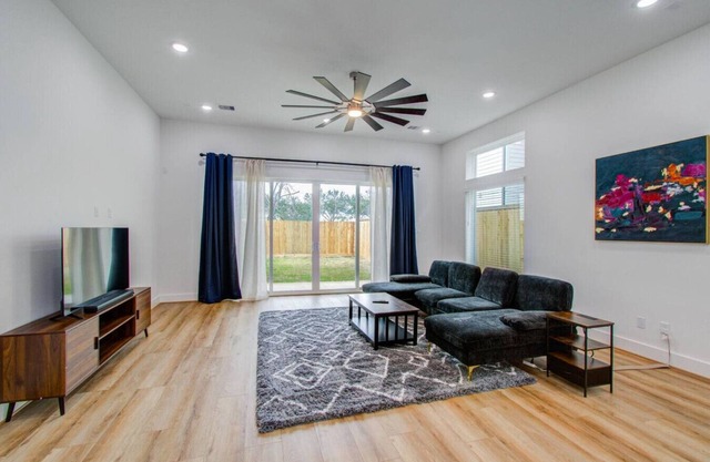 Stylish Gem Minutes from Med Center & Downtown!