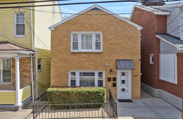 Stylish & Modern 2Bd Apt in Millvale/Lawrenceville