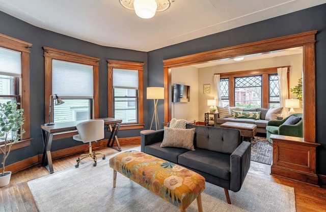 Stylish Syracuse 2nd fl 3 Bedroom in hip Westcott near SU, restaurants, coffee