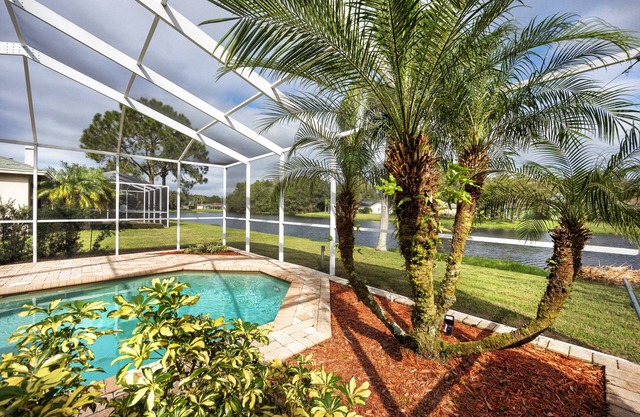 Stylish Vacation House in Palm Harbor