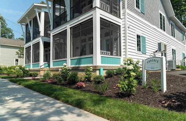 Suite #9, The Sunflower @ Porches On Mason - Prime downtown location.