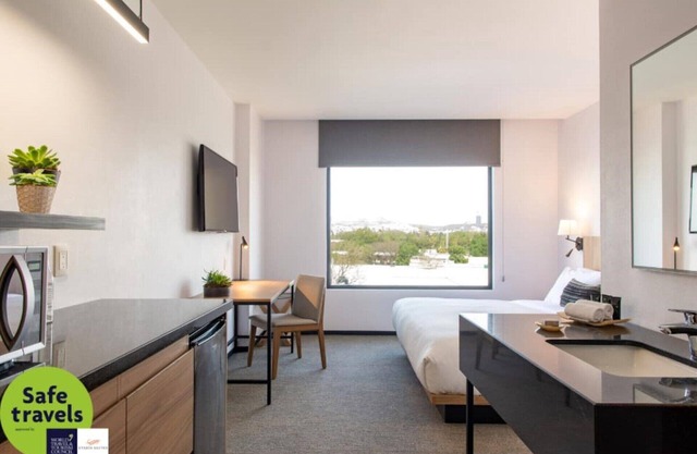 Suite with excellent view and location in Querétaro