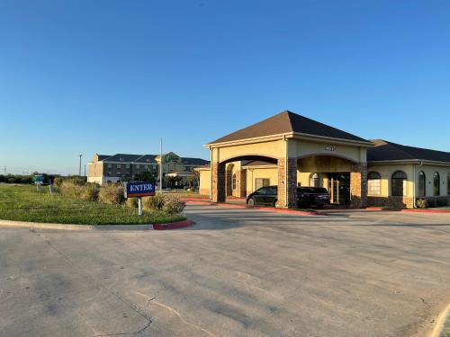 Sunbridge Inn & Suite Extended Stay