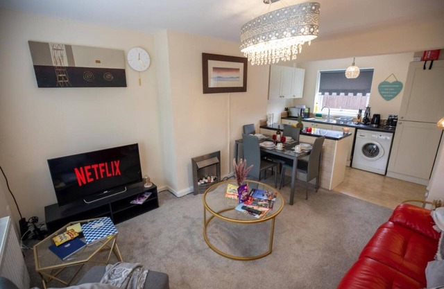 Sunderland Top Rate Stay III - Contractor & Family Friendly, FREE WiFi & Parking