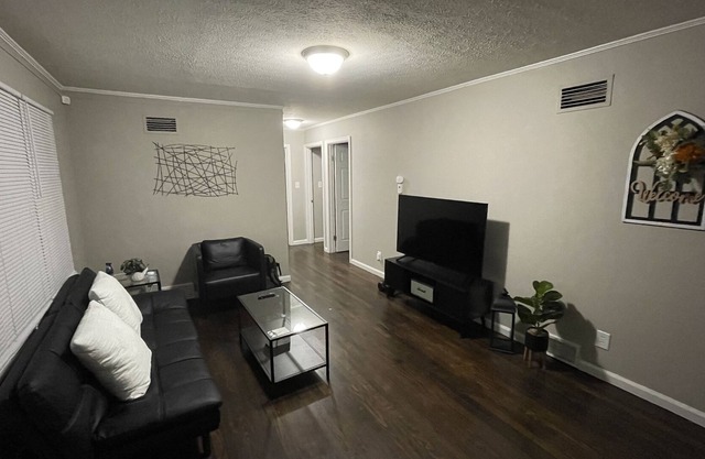 Sunny and Spacious Home with Modern Amenities