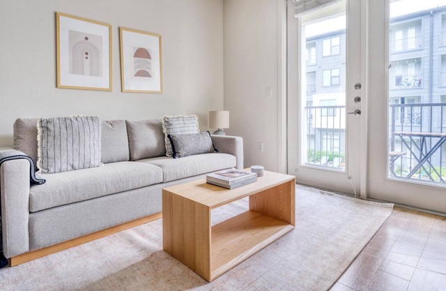 Sunny Cherrywood 1BR w/ Pool, Gym & W/D, nr restaurants, by Blueground
