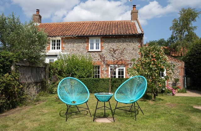 Sunny Cottage by East Ruston Cottages