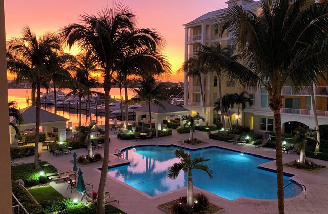 Sunrise and Marina View - 2Bed - 2Bath - Sleeps 6