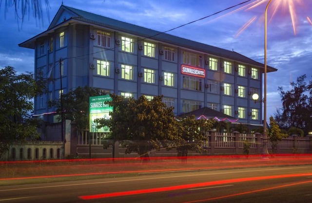 Sunrise Hotel Quang Binh