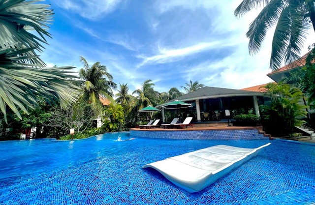 Sunrise Pool Villa-3BR Free Pick Up