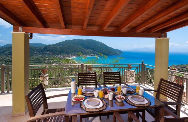 Sunrise View - Two Bedroom Villa, Sleeps 4