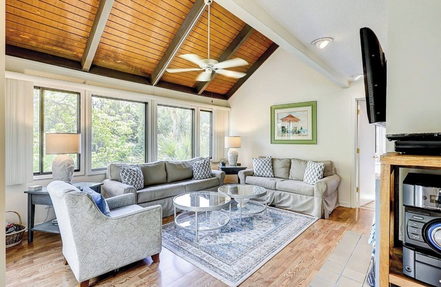 Sunset Rentals | Night Heron 55