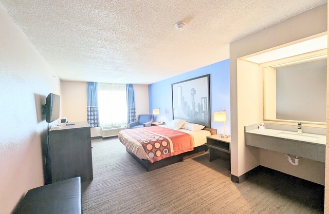 Super 8 by Wyndham Garland/Rowlett/East Dallas Area