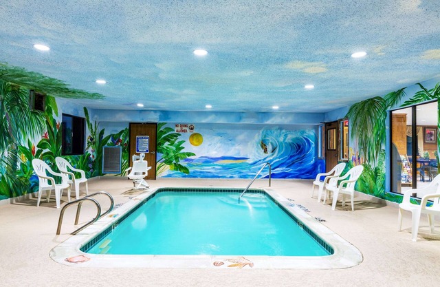Super 8 by Wyndham League City/Kemah Area